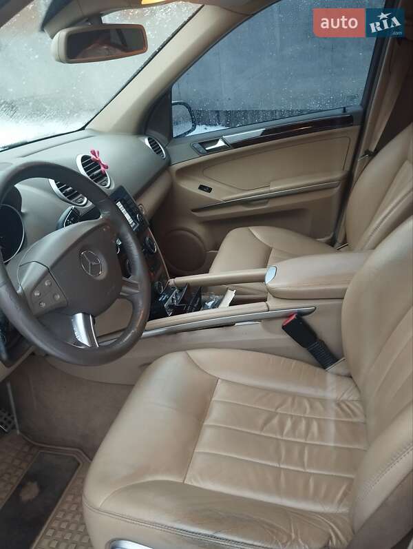 Внедорожник / Кроссовер Mercedes-Benz M-Class 2005 в Сумах