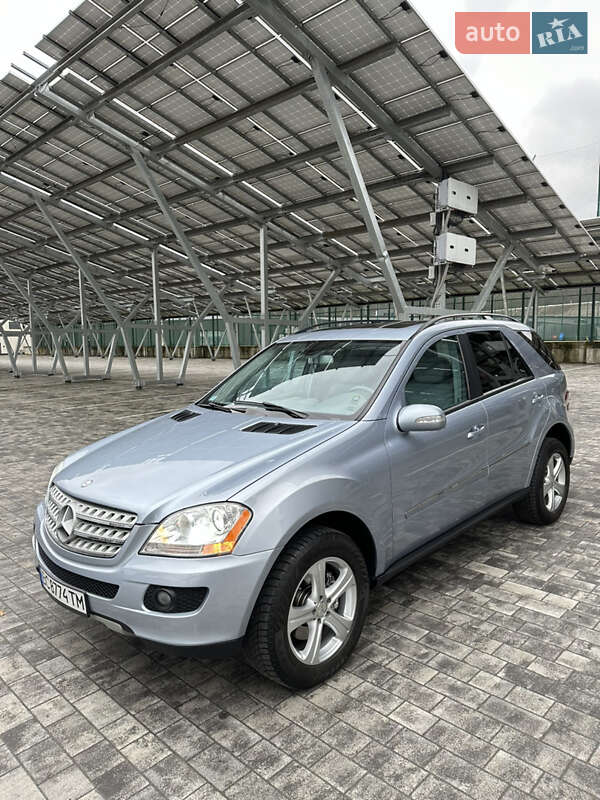 Внедорожник / Кроссовер Mercedes-Benz M-Class 2007 в 