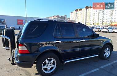 Позашляховик / Кросовер Mercedes-Benz M-Class 2001 в Івано-Франківську