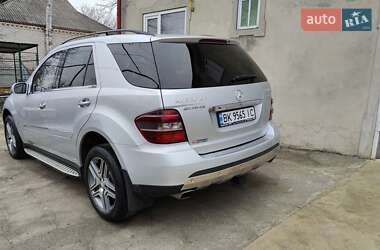 Внедорожник / Кроссовер Mercedes-Benz M-Class 2008 в 
