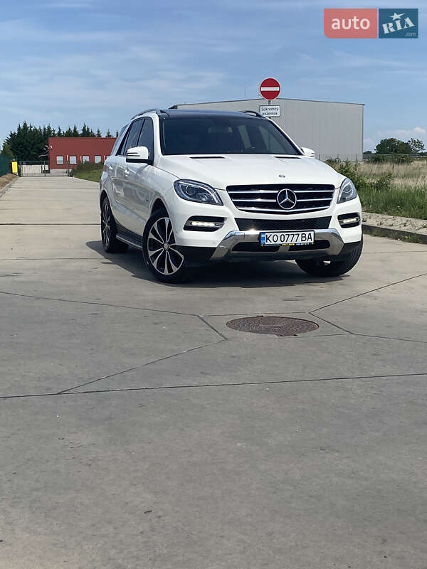 Позашляховик / Кросовер Mercedes-Benz M-Class 2012 в Мукачевому