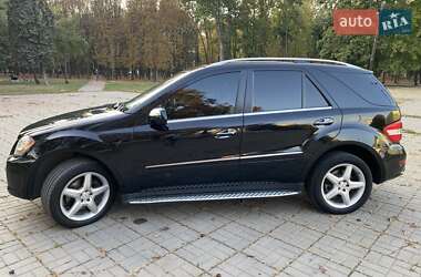 Внедорожник / Кроссовер Mercedes-Benz M-Class 2009 в 