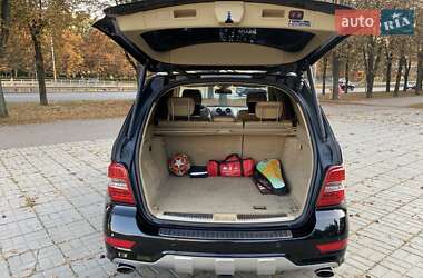 Внедорожник / Кроссовер Mercedes-Benz M-Class 2009 в 