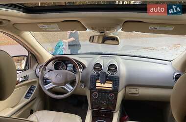 Внедорожник / Кроссовер Mercedes-Benz M-Class 2009 в 