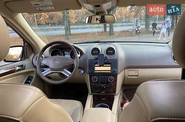 Внедорожник / Кроссовер Mercedes-Benz M-Class 2009 в 