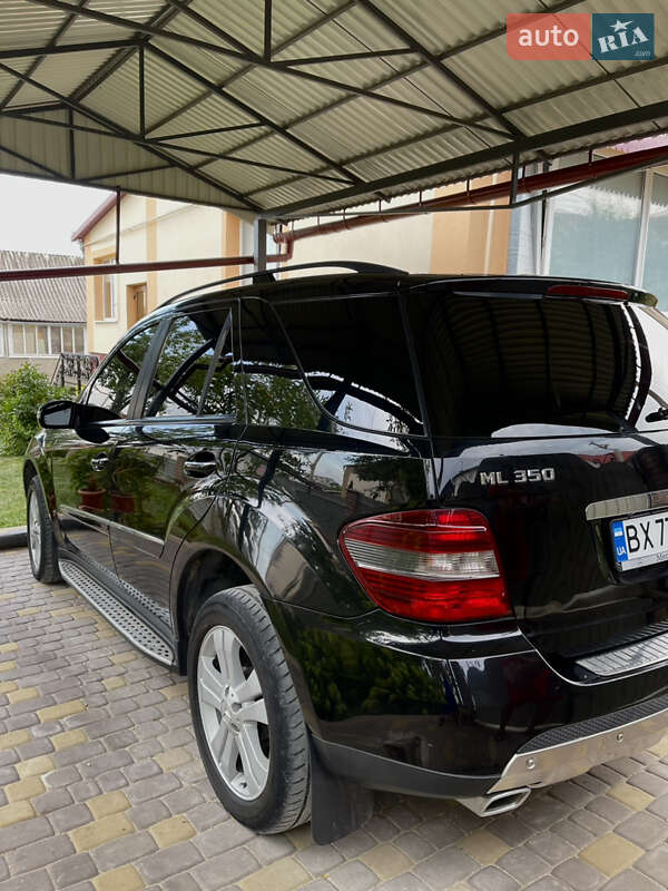 Позашляховик / Кросовер Mercedes-Benz M-Class 2008 в Хмельницькому фото 11 Позашляховик / Кросовер Mercedes-Benz M-Class 2008 в Хмельницькому