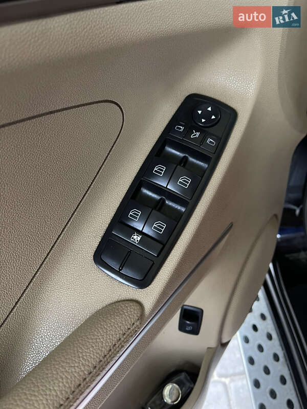 Позашляховик / Кросовер Mercedes-Benz M-Class 2008 в Хмельницькому фото 15 Позашляховик / Кросовер Mercedes-Benz M-Class 2008 в Хмельницькому