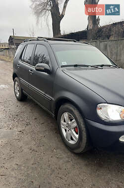 Внедорожник / Кроссовер Mercedes-Benz M-Class 2005 в 