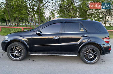 Внедорожник / Кроссовер Mercedes-Benz M-Class 2005 в 
