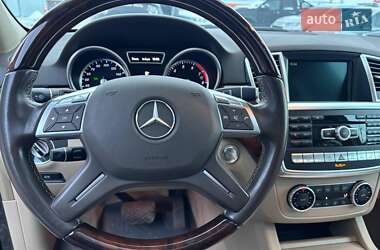 Внедорожник / Кроссовер Mercedes-Benz M-Class 2013 в Львове