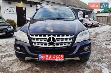 Позашляховик / Кросовер Mercedes-Benz M-Class 2010 в Чернігові