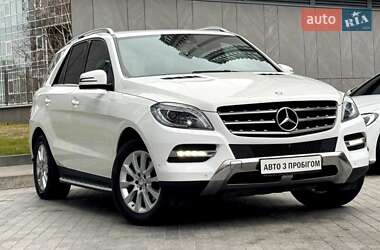 Внедорожник / Кроссовер Mercedes-Benz M-Class 2013 в Киеве