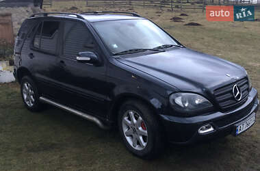 Внедорожник / Кроссовер Mercedes-Benz M-Class 2001 в 