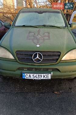 Позашляховик / Кросовер Mercedes-Benz M-Class 2001 в Києві