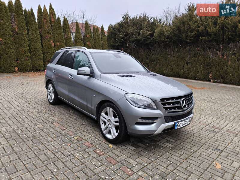 Позашляховик / Кросовер Mercedes-Benz M-Class 2012 в Виноградові