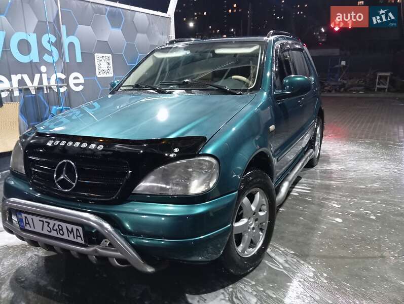 Позашляховик / Кросовер Mercedes-Benz M-Class 1999 в Фастові