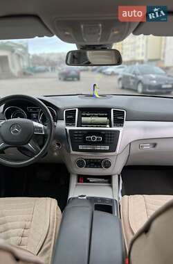 Внедорожник / Кроссовер Mercedes-Benz M-Class 2013 в 