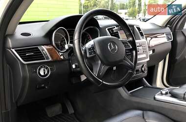 Внедорожник / Кроссовер Mercedes-Benz M-Class 2012 в Киеве