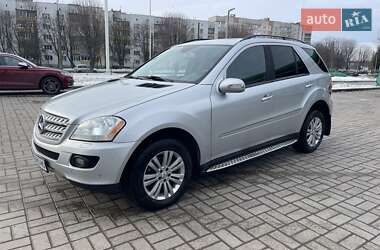 Внедорожник / Кроссовер Mercedes-Benz M-Class 2007 в Луцке