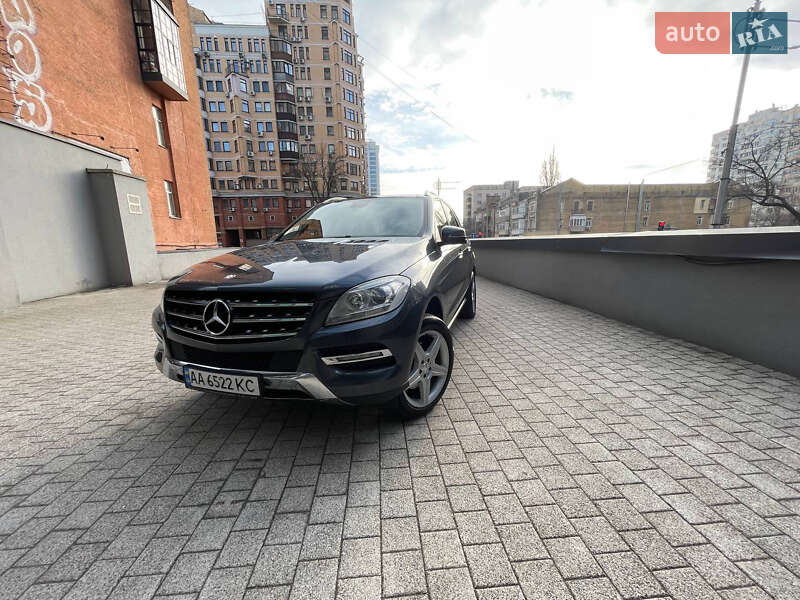 Mercedes-Benz M-Class 2012