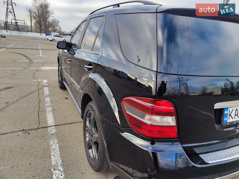 Внедорожник / Кроссовер Mercedes-Benz M-Class 2008 в Киеве
