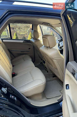 Внедорожник / Кроссовер Mercedes-Benz M-Class 2006 в Кутах