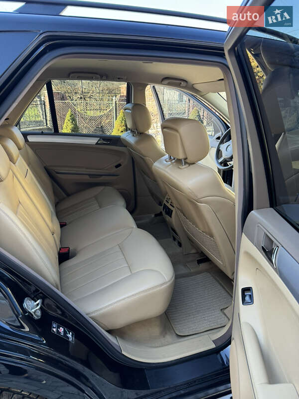 Внедорожник / Кроссовер Mercedes-Benz M-Class 2006 в Кутах