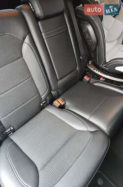 Внедорожник / Кроссовер Mercedes-Benz M-Class 2013 в 