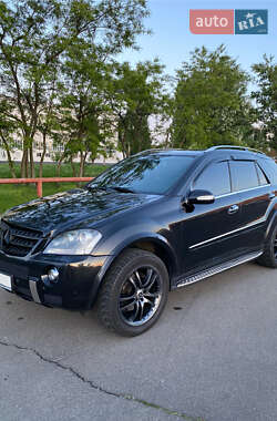 Внедорожник / Кроссовер Mercedes-Benz M-Class 2005 в Киеве