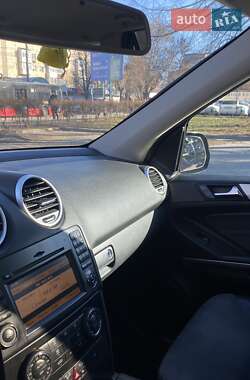 Позашляховик / Кросовер Mercedes-Benz M-Class 2010 в 