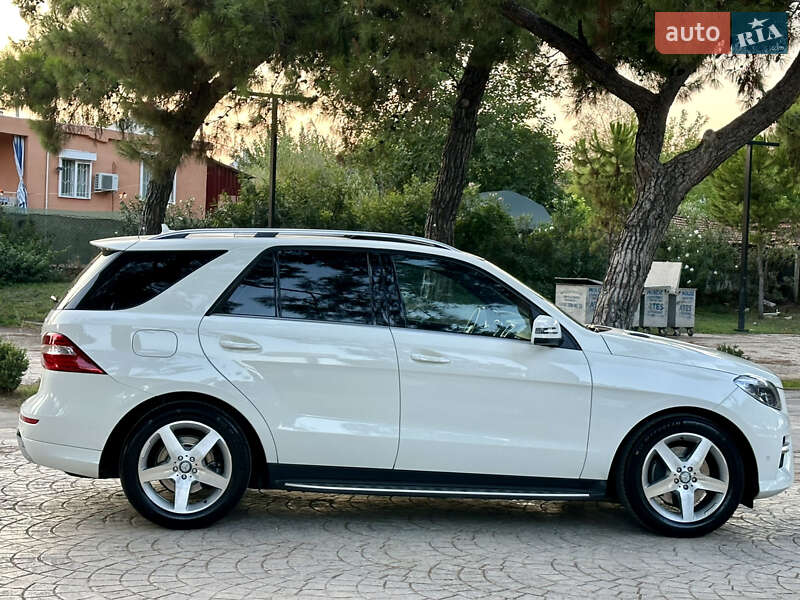Позашляховик / Кросовер Mercedes-Benz M-Class 2012 в Кривому Розі
