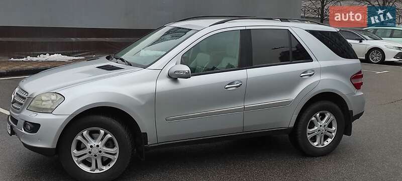 Внедорожник / Кроссовер Mercedes-Benz M-Class 2006 в Киеве