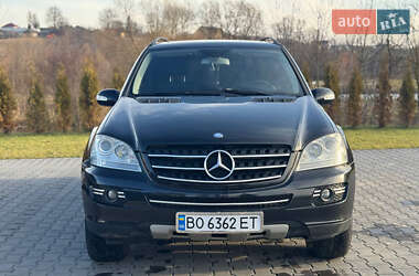 Внедорожник / Кроссовер Mercedes-Benz M-Class 2006 в 