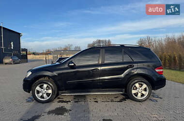 Внедорожник / Кроссовер Mercedes-Benz M-Class 2006 в 