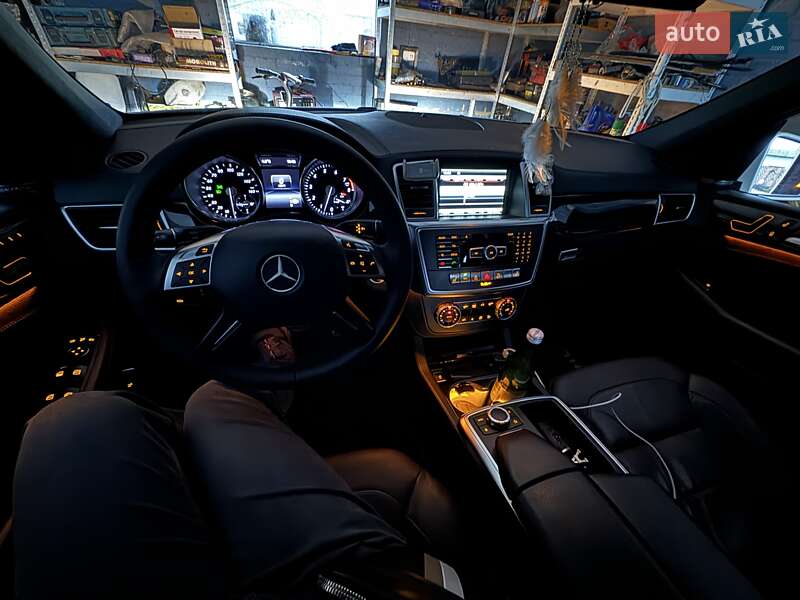 Внедорожник / Кроссовер Mercedes-Benz M-Class 2014 в Василькове