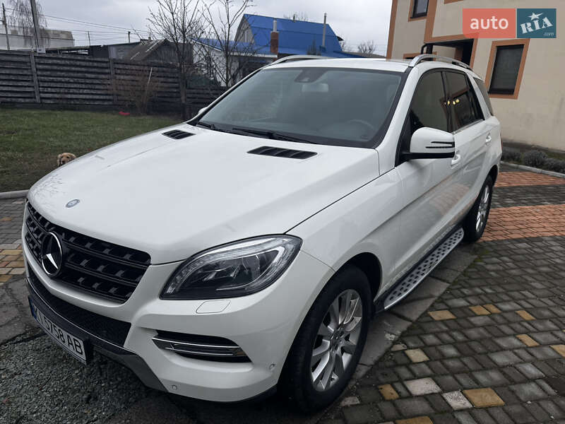 Позашляховик / Кросовер Mercedes-Benz M-Class 2013 в Бучі