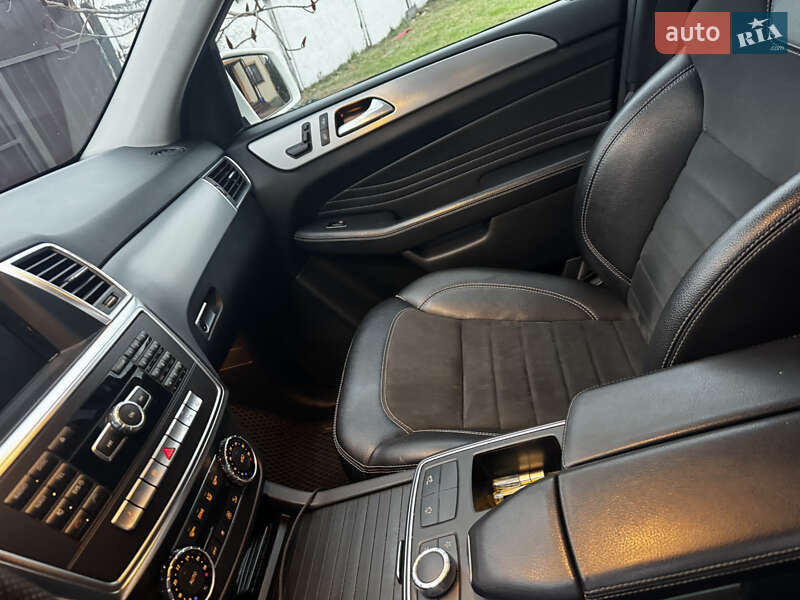 Внедорожник / Кроссовер Mercedes-Benz M-Class 2013 в Буче