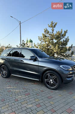 Внедорожник / Кроссовер Mercedes-Benz M-Class 2013 в Измаиле