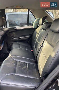 Внедорожник / Кроссовер Mercedes-Benz M-Class 2009 в 