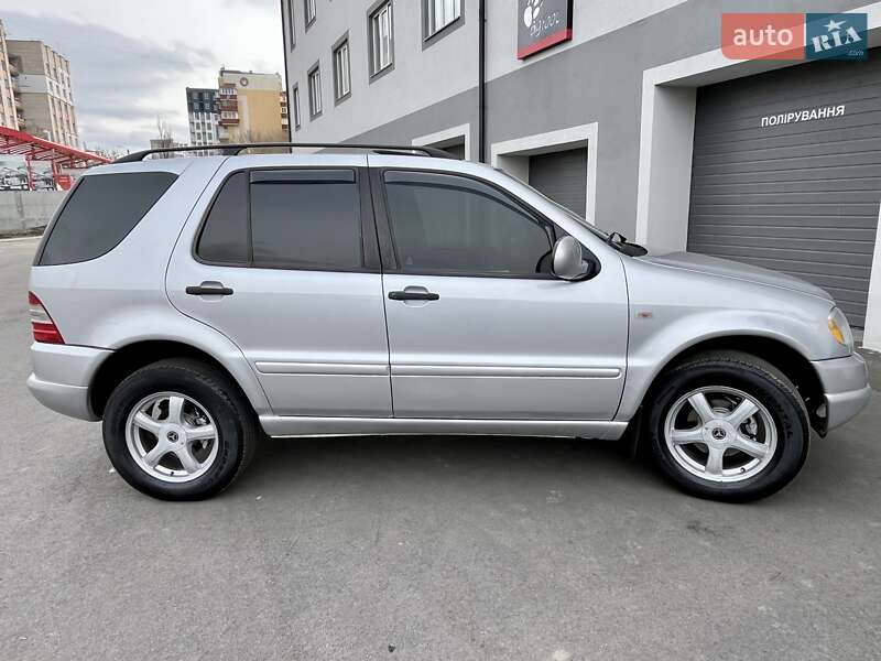 Внедорожник / Кроссовер Mercedes-Benz M-Class 2001 в Виннице