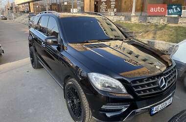 Позашляховик / Кросовер Mercedes-Benz M-Class 2013 в Дніпрі