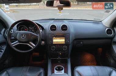 Внедорожник / Кроссовер Mercedes-Benz M-Class 2008 в 