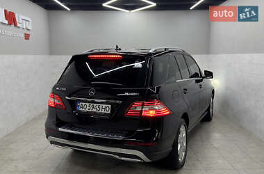 Позашляховик / Кросовер Mercedes-Benz M-Class 2011 в 