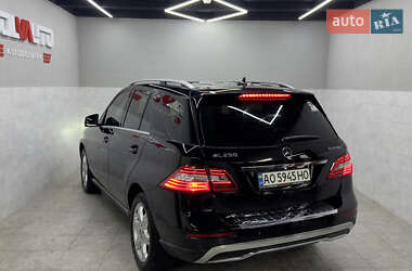 Позашляховик / Кросовер Mercedes-Benz M-Class 2011 в 
