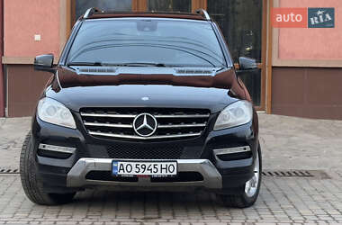 Позашляховик / Кросовер Mercedes-Benz M-Class 2011 в 