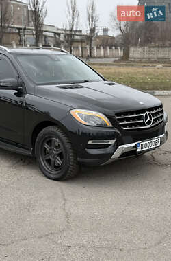 Внедорожник / Кроссовер Mercedes-Benz M-Class 2013 в 