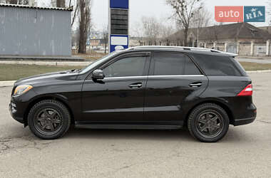 Внедорожник / Кроссовер Mercedes-Benz M-Class 2013 в 