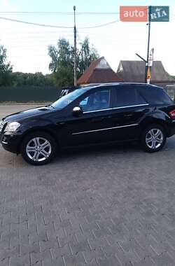 Внедорожник / Кроссовер Mercedes-Benz M-Class 2010 в 