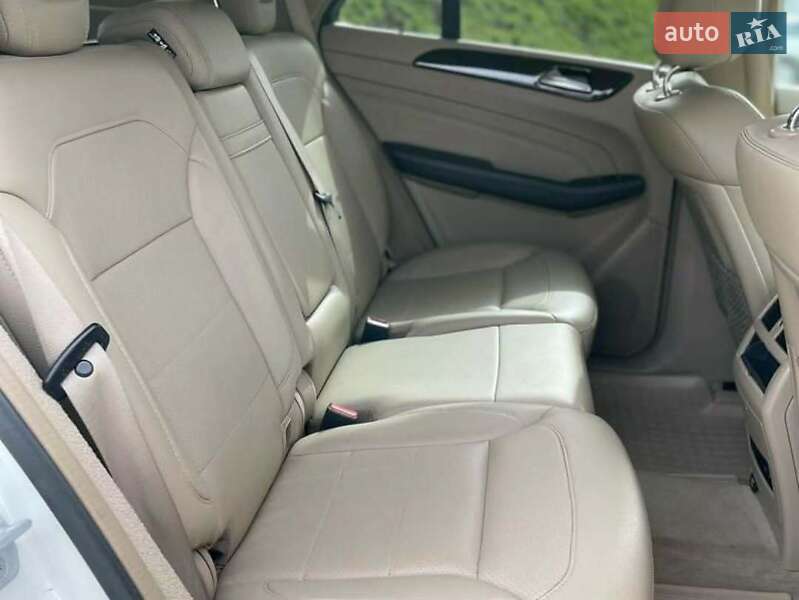Внедорожник / Кроссовер Mercedes-Benz M-Class 2013 в Киеве