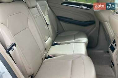 Внедорожник / Кроссовер Mercedes-Benz M-Class 2013 в 